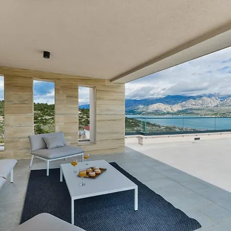 Villa Zariva With Pool And Panoramic Mountain And Vinjerac
