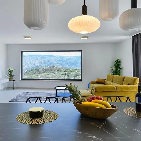 Zariva With Pool And Panoramic Mountain And Villa Vinjerac