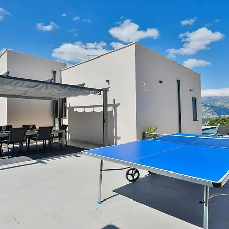 Zariva With Pool And Panoramic Mountain And Vinjerac