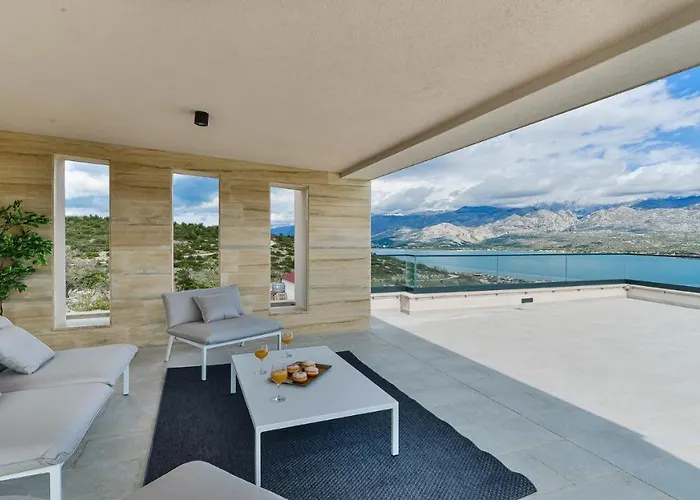 Villa Zariva With Pool And Panoramic Mountain And Vinjerac
