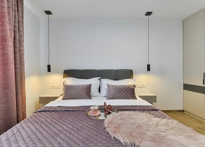 Zariva With Pool And Panoramic Mountain And * Vinjerac