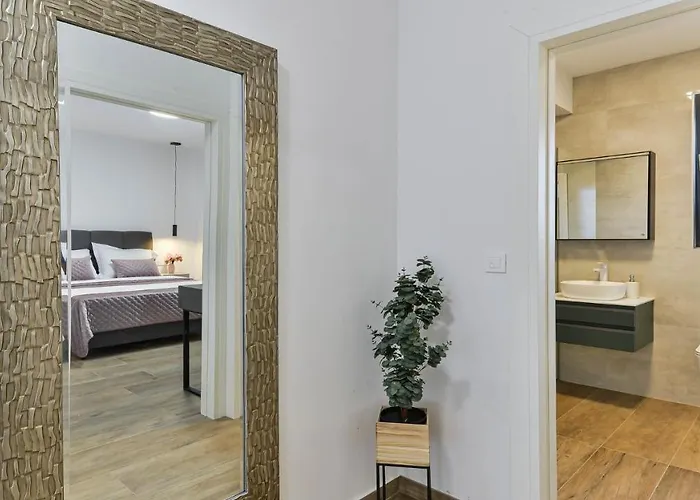 Zariva With Pool And Panoramic Mountain And Villa *